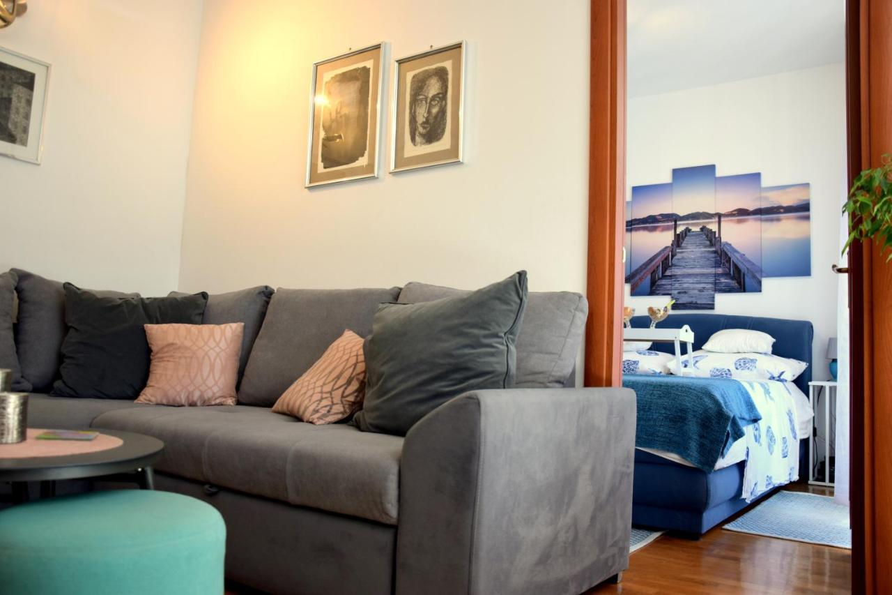 Apartment Marimar, Beachfront 1St Row Split Buitenkant foto